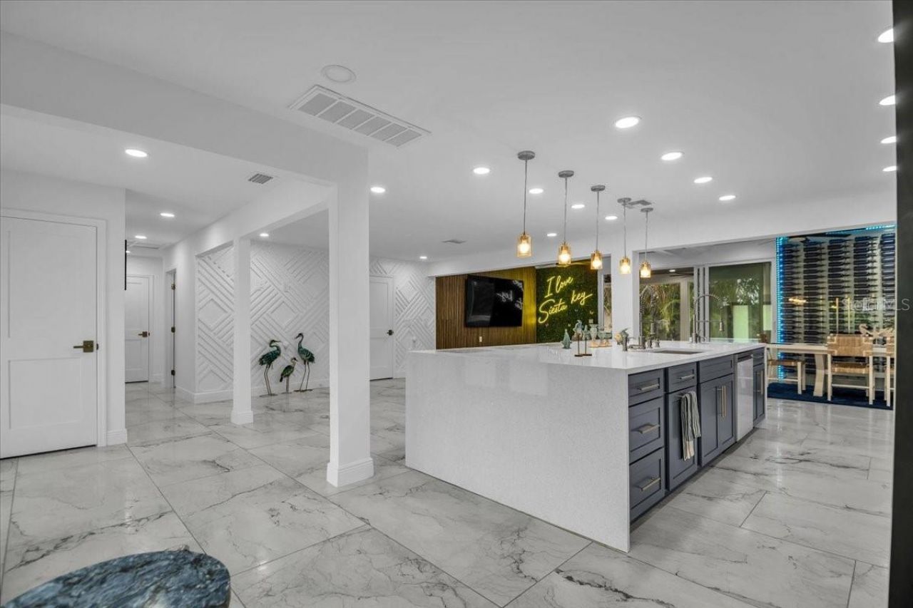 5624 Cape Leyte Drive , Sarasota, FL 34242 Photo