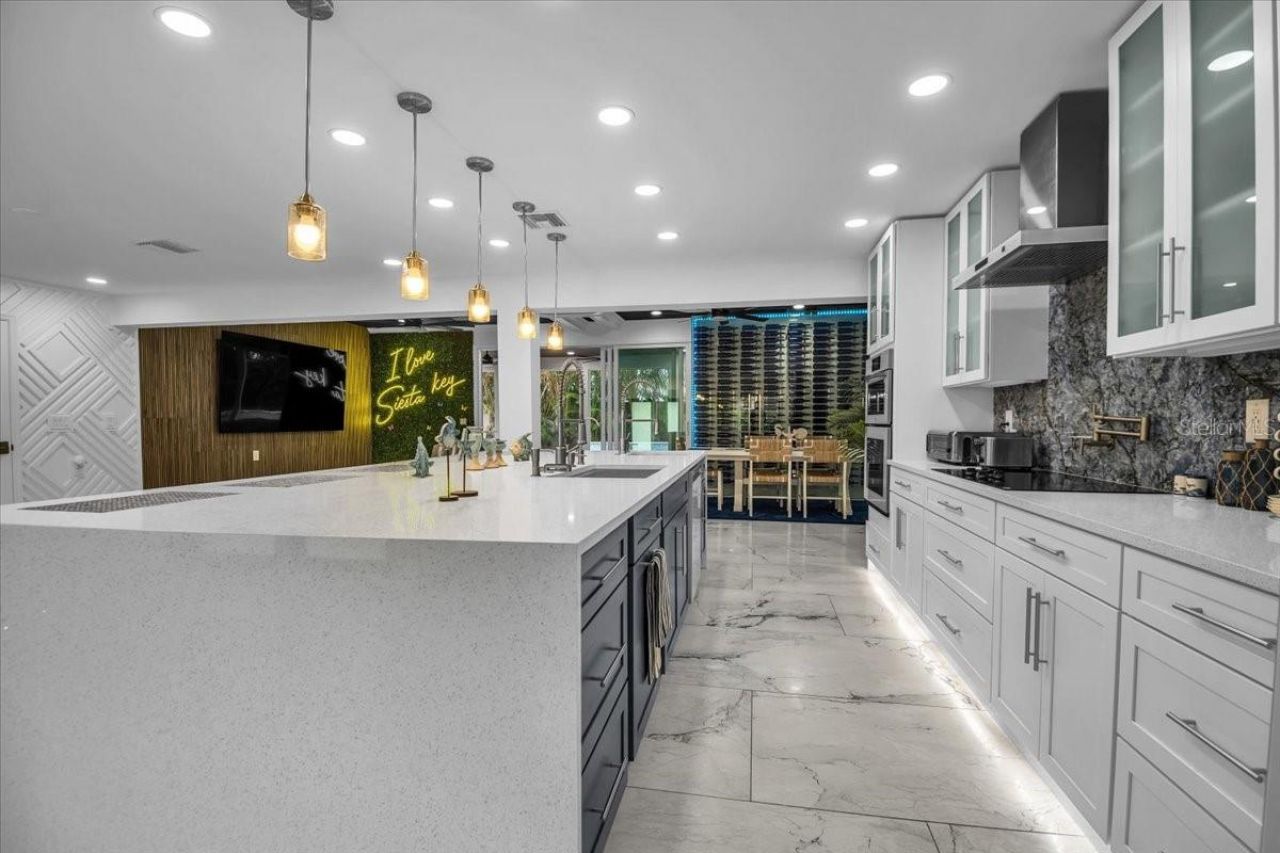 5624 Cape Leyte Drive , Sarasota, FL 34242 Photo