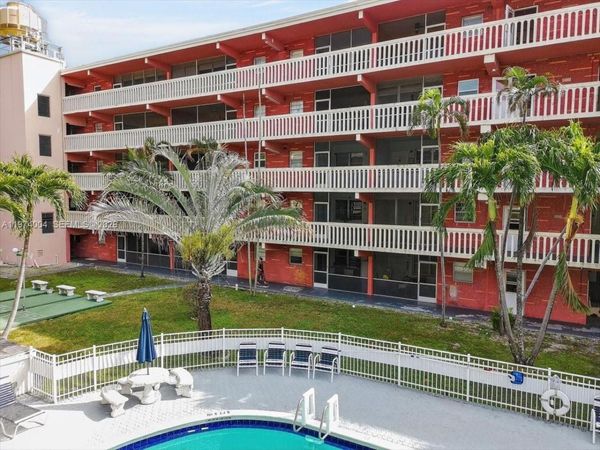 180 NE 12th Ave, Unit 15B, Hallandale Beach, FL 33009