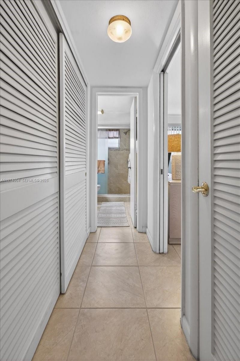 180 NE 12th Ave, Unit 15B, Hallandale Beach, FL 33009 Photo