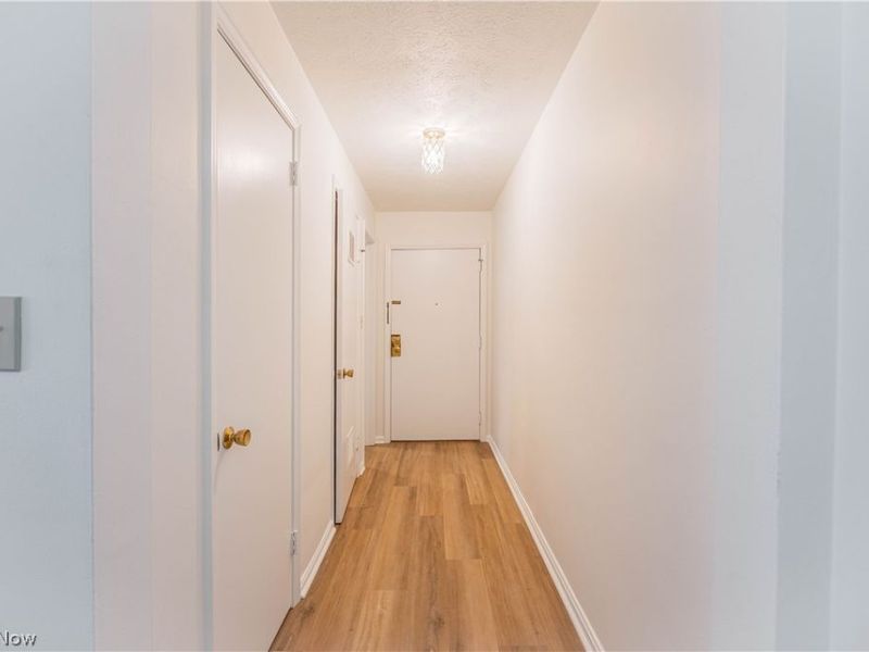 19436 Van Aken Boulevard, Unit 105, Shaker Heights, OH 44122 Photo 12