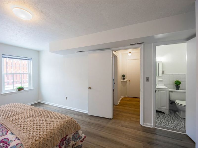 19436 Van Aken Boulevard, Unit 105, Shaker Heights, OH 44122 Photo 16