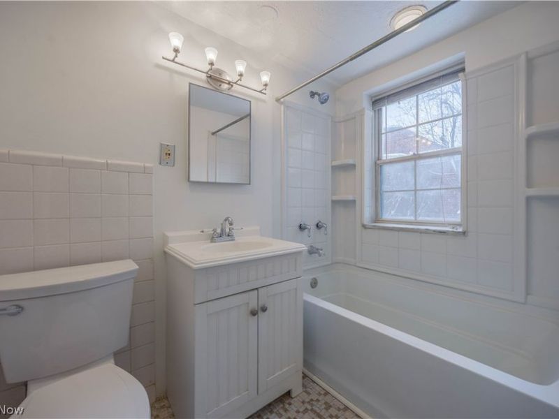 19436 Van Aken Boulevard, Unit 105, Shaker Heights, OH 44122 Photo 18