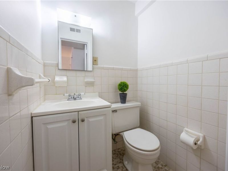 19436 Van Aken Boulevard, Unit 105, Shaker Heights, OH 44122 Photo 22