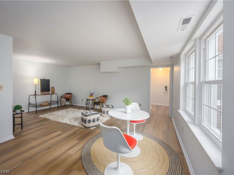 19436 Van Aken Boulevard, Unit 105, Shaker Heights, OH 44122 Photo 5