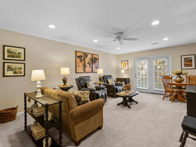 448 Crossings Drive , Westerville, OH 43082 Photo 34