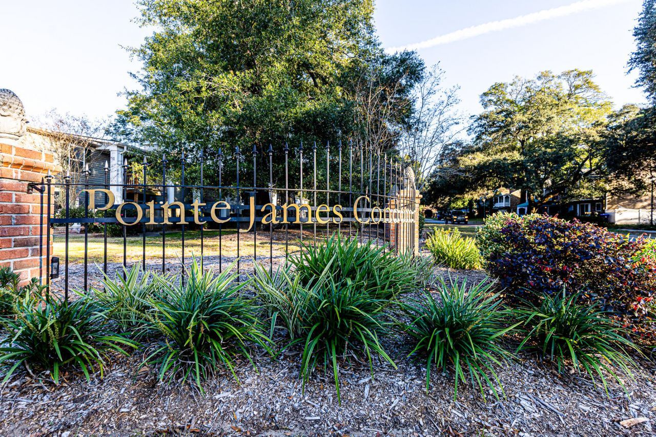 1402 Camp Road Photo 6