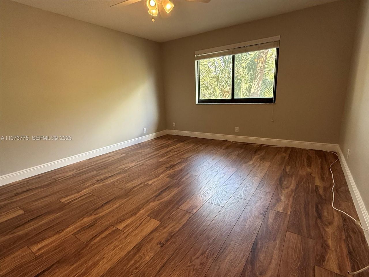 302 Lakeview Dr, Unit 204, Weston, FL 33326 Photo