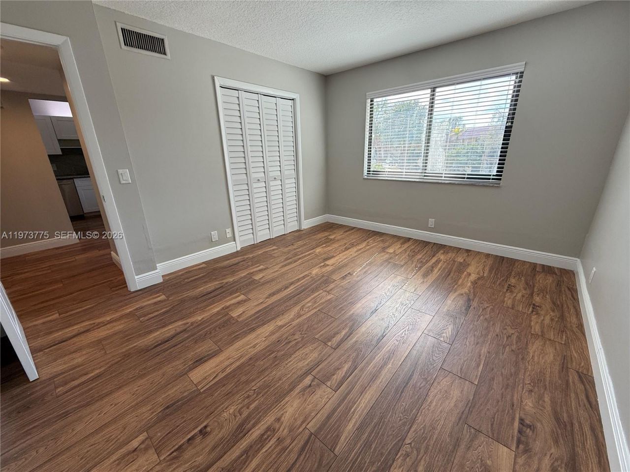 302 Lakeview Dr, Unit 204, Weston, FL 33326 Photo