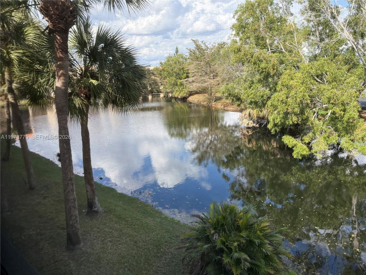 302 Lakeview Dr, Unit 204, Weston, FL 33326 Photo