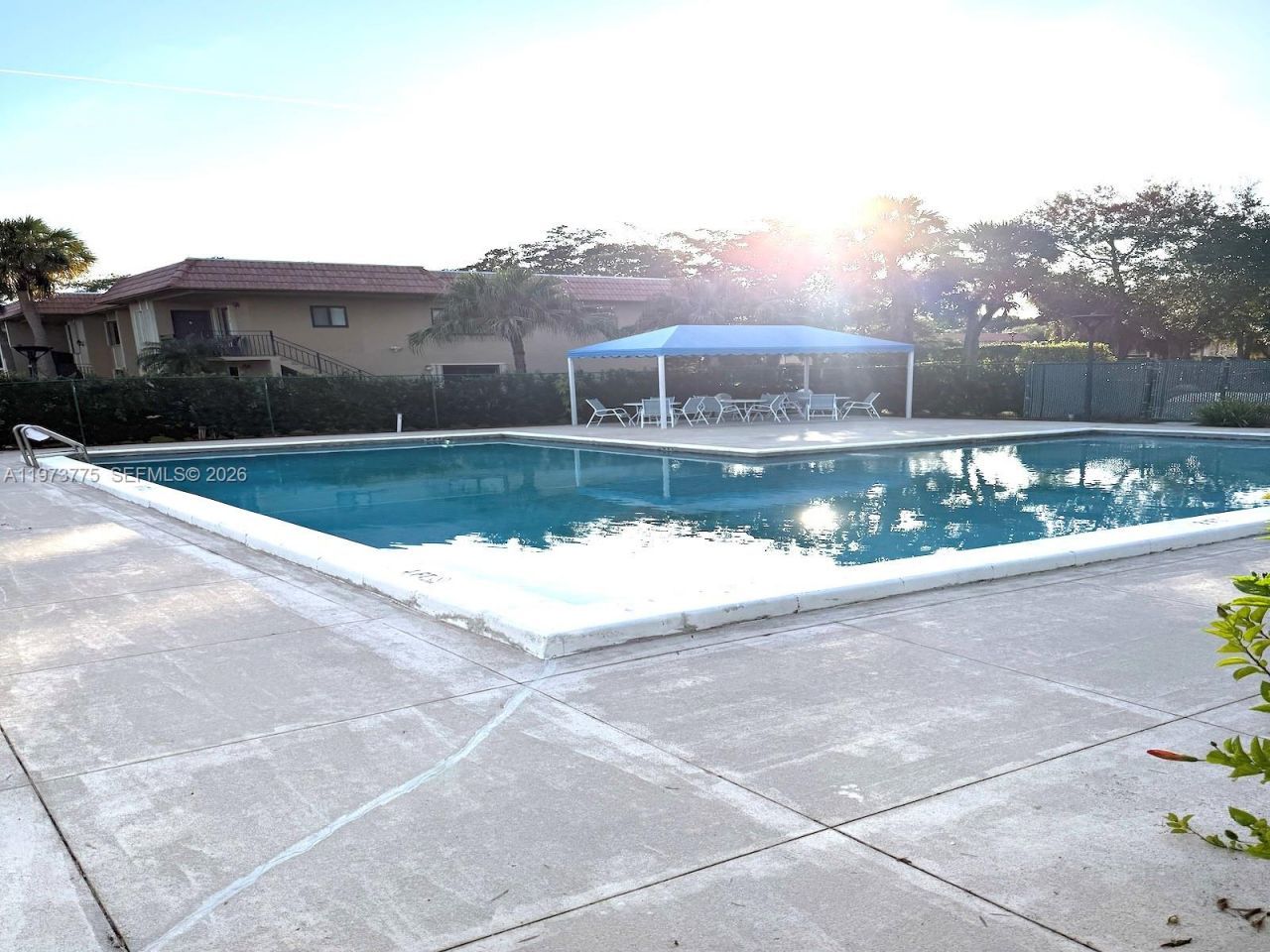 302 Lakeview Dr, Unit 204, Weston, FL 33326 Photo