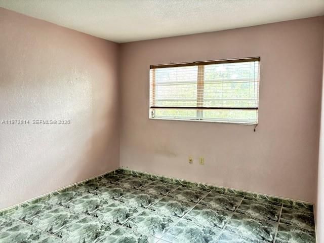 140 Royal Palm Rd , Unit 202, Hialeah Gardens, FL 33016 Photo