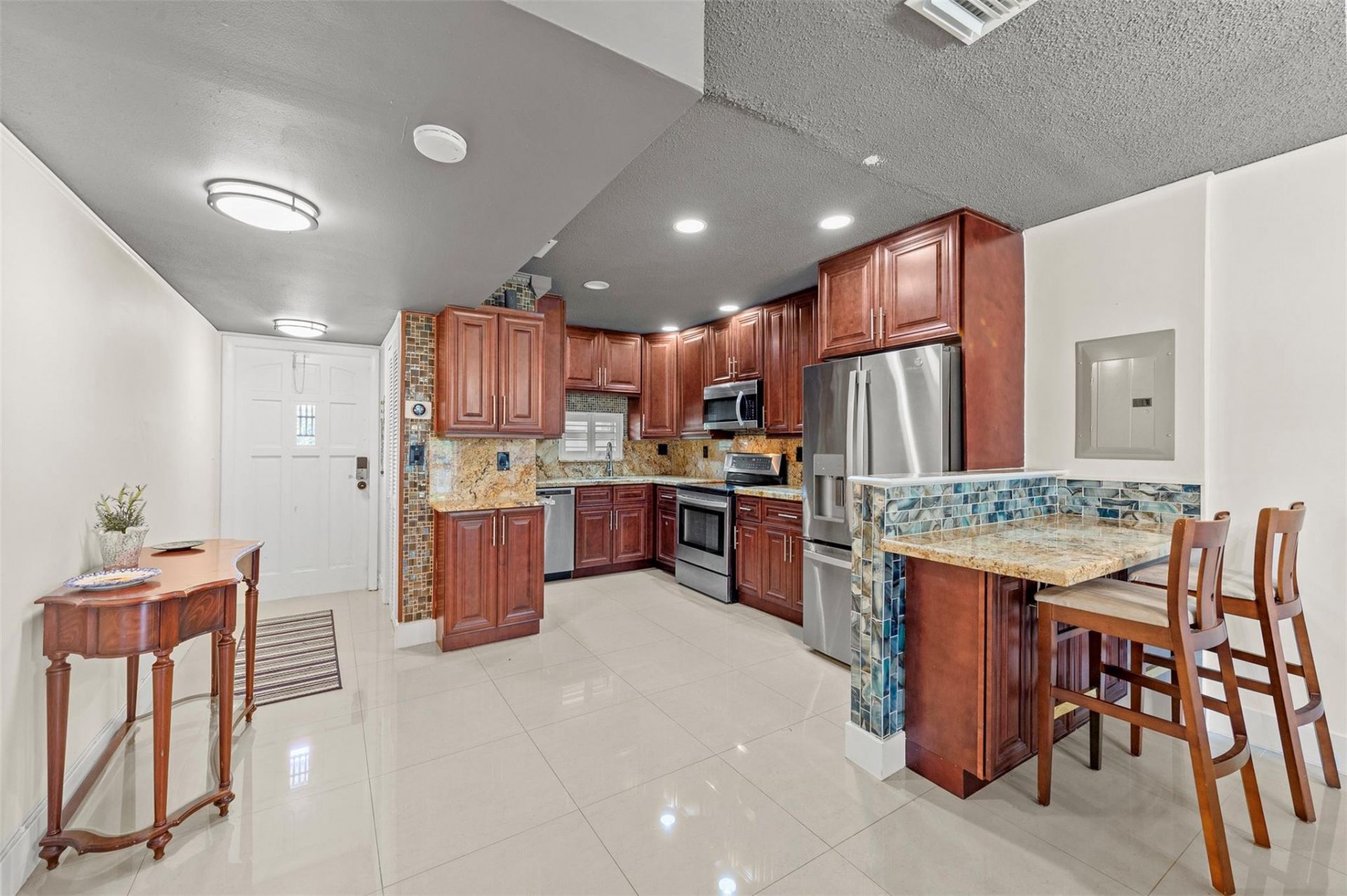 8941 S Hollybrook Boulevard, Unit 205, Pembroke Pines, FL 33025 Photo