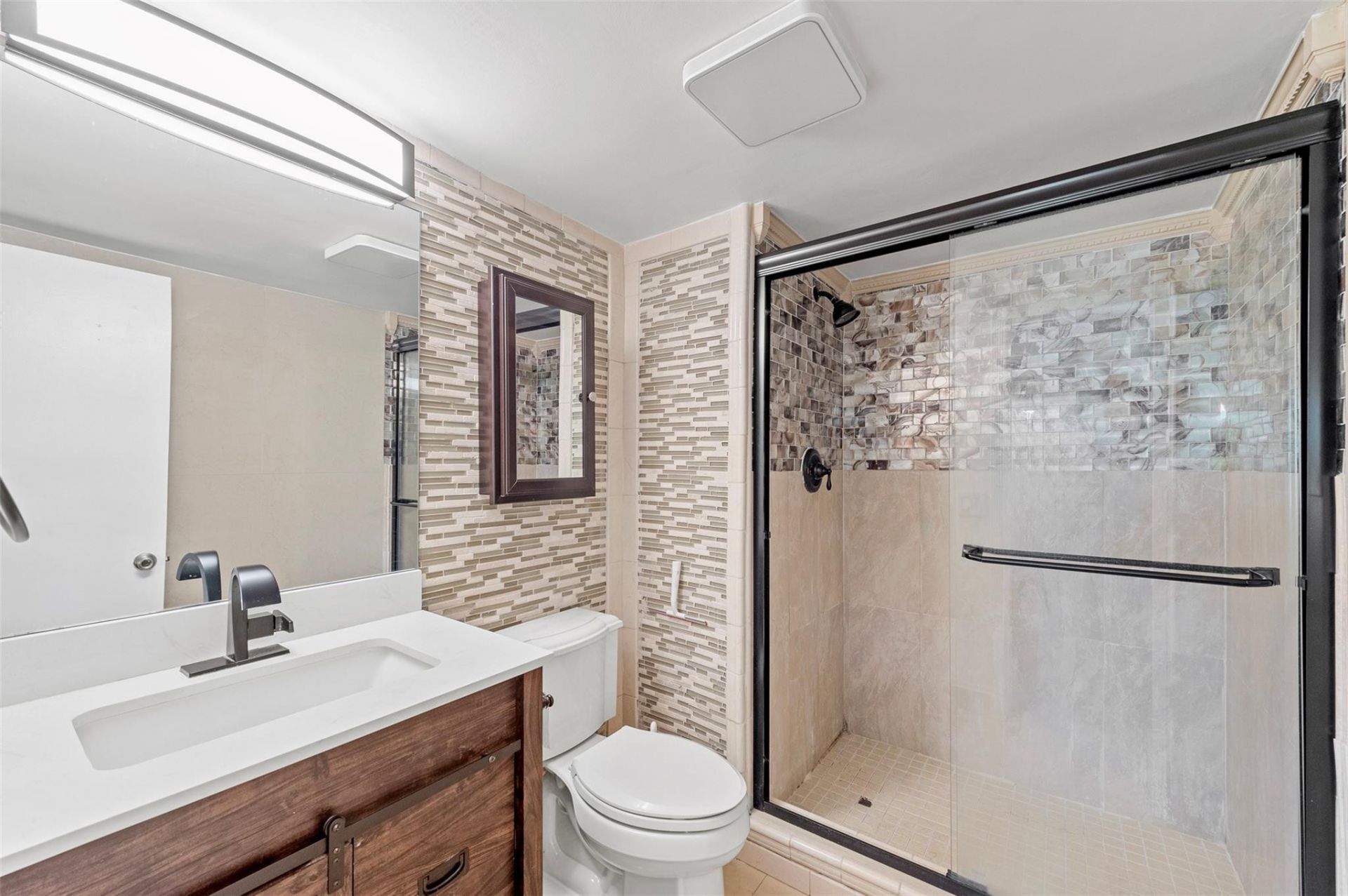 8941 S Hollybrook Boulevard, Unit 205, Pembroke Pines, FL 33025 Photo