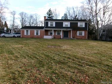 1682 Woodside Drive, East Lansing, MI 48823