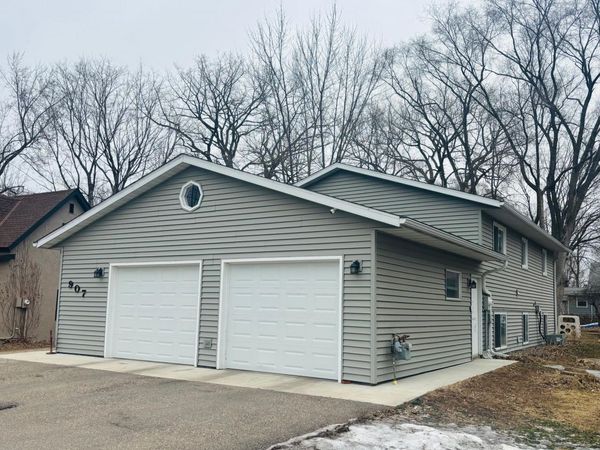 907 Pine Street, Hastings, MN 55033