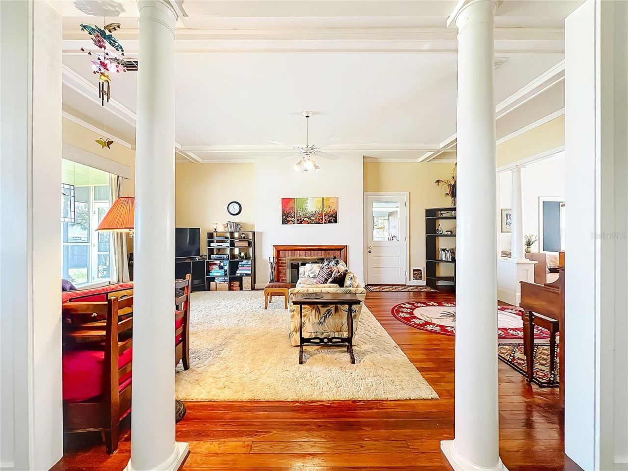 8408 Lakeshore Drive, Yalaha, FL 34797 Photo