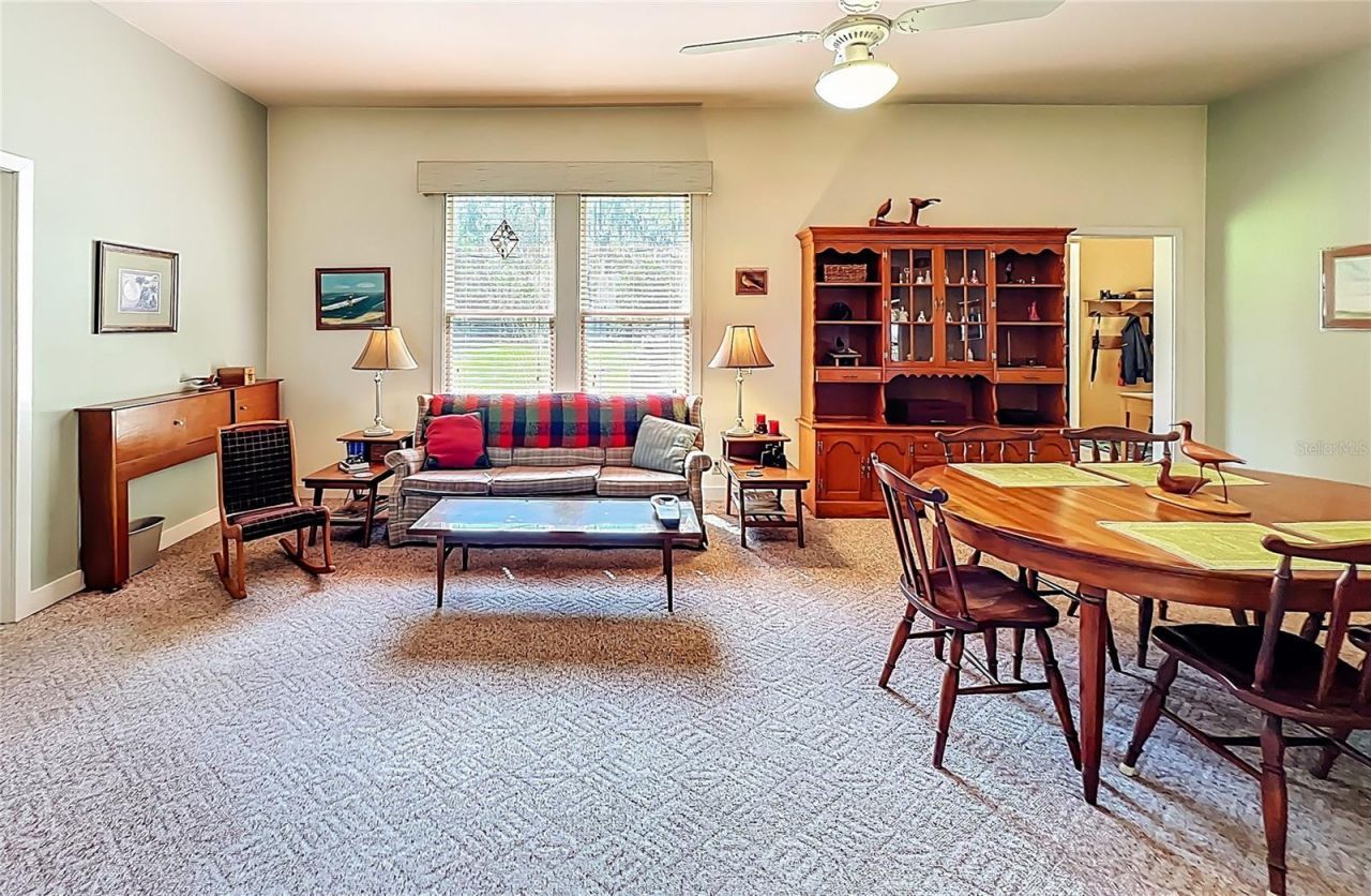 8408 Lakeshore Drive, Yalaha, FL 34797 Photo