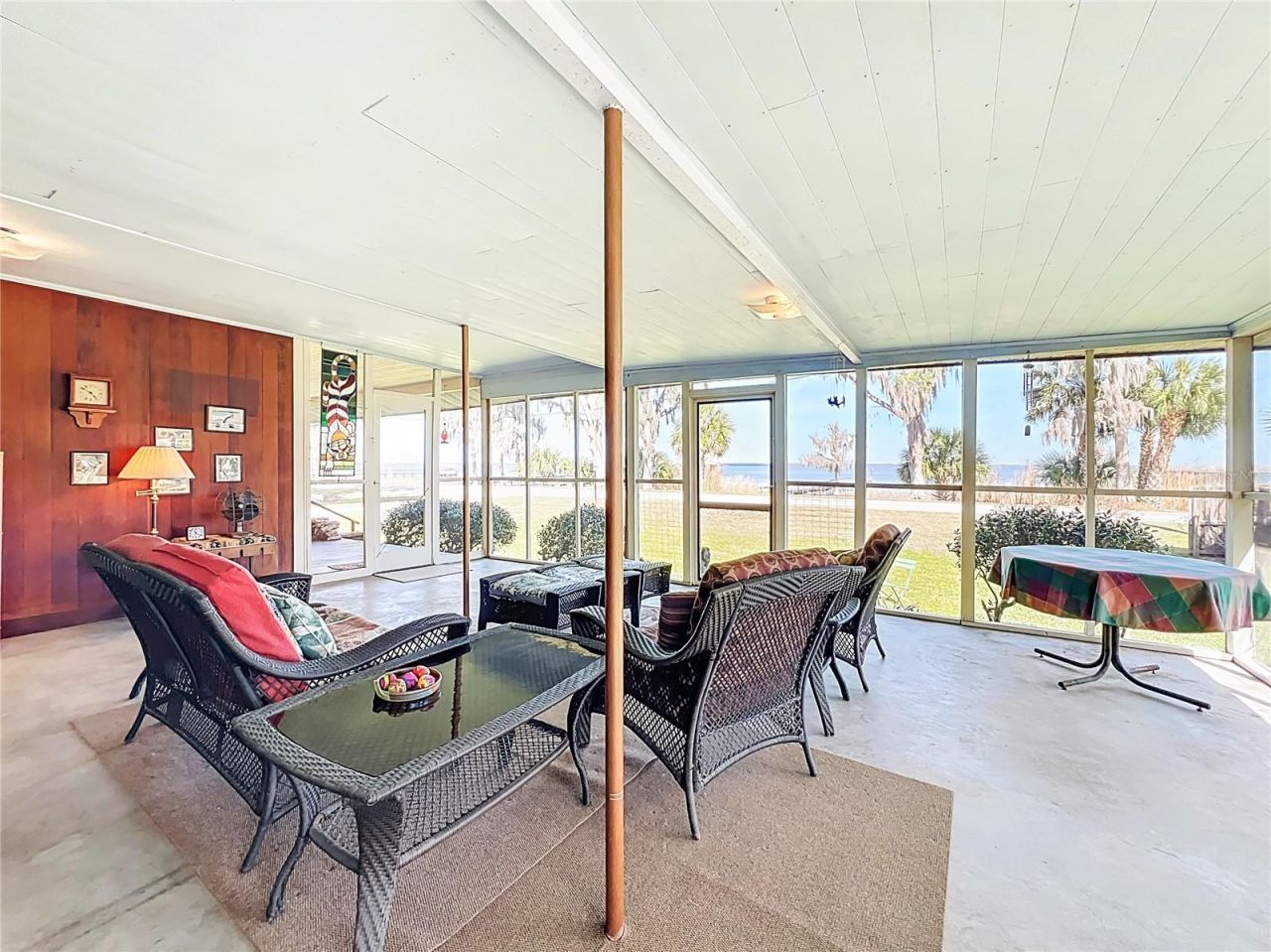 8408 Lakeshore Drive, Yalaha, FL 34797 Photo