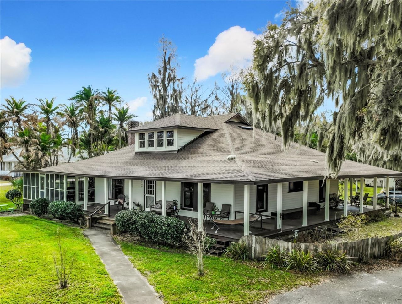 8408 Lakeshore Drive, Yalaha, FL 34797 Photo