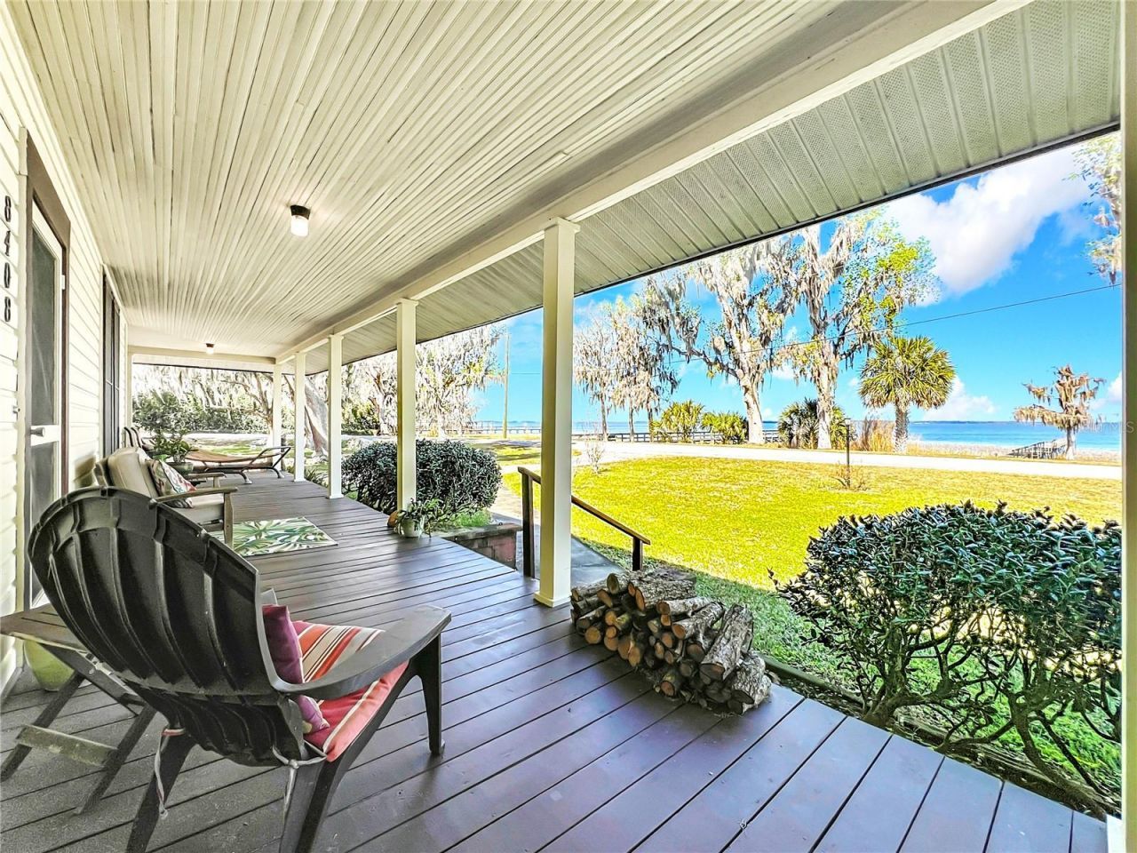 8408 Lakeshore Drive, Yalaha, FL 34797 Photo