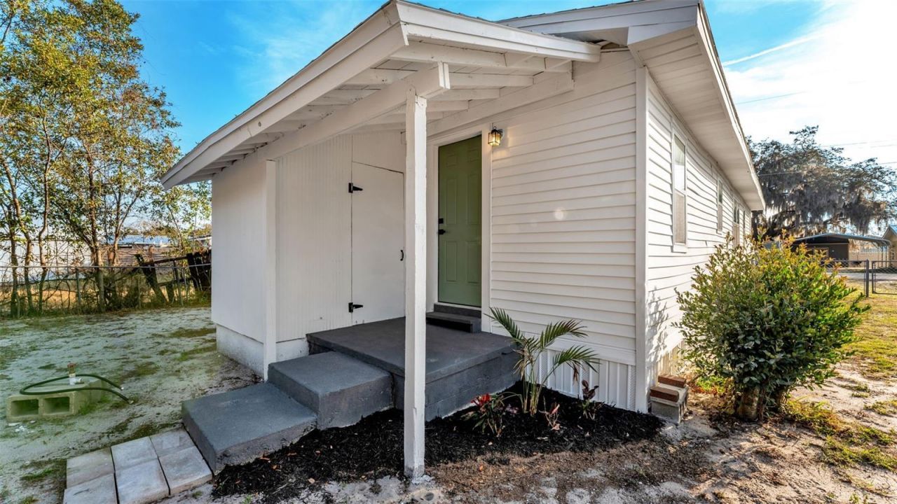 303 Clayton Road, Auburndale, FL 33823 Photo