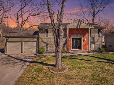 7948 NE 56th Street, Kansas City, MO 64119