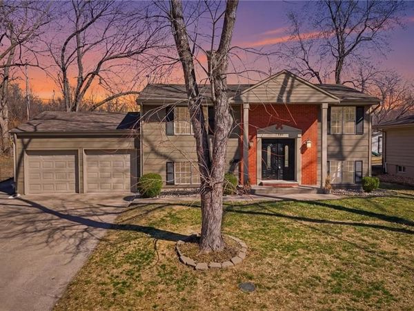 7948 NE 56th Street, Kansas City, MO 64119