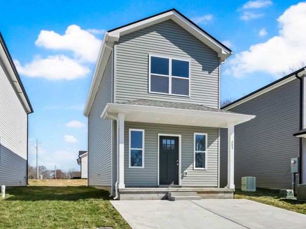 205 Robert St , Clarksville, TN 37040