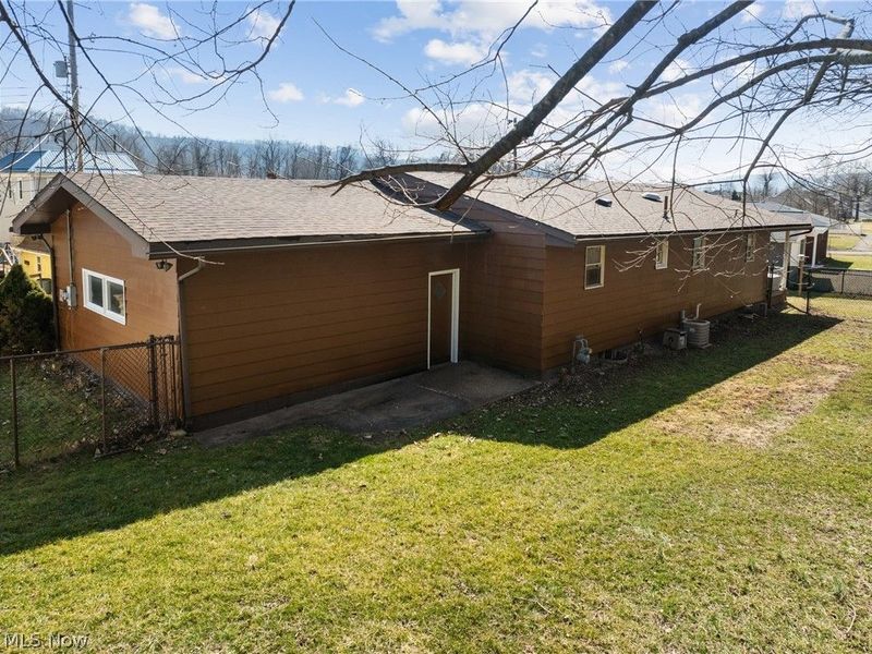 262 Quincy Lane, Tiltonsville, OH 43963 Photo 28