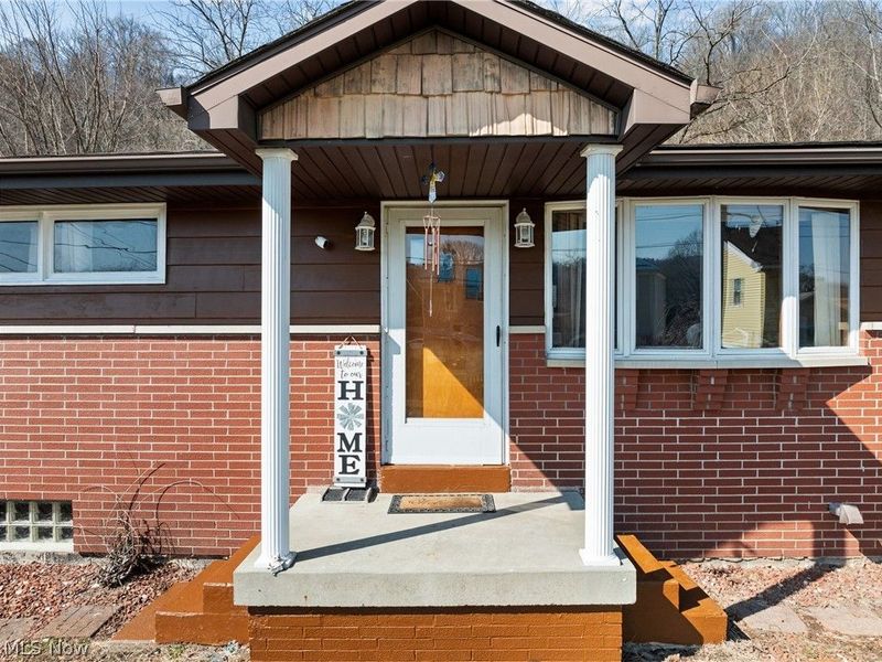 262 Quincy Lane, Tiltonsville, OH 43963 Photo 4