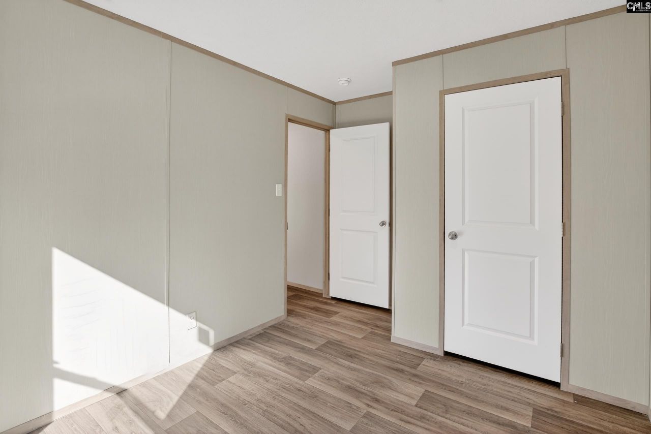 6935 Two Notch Road  Photo 33