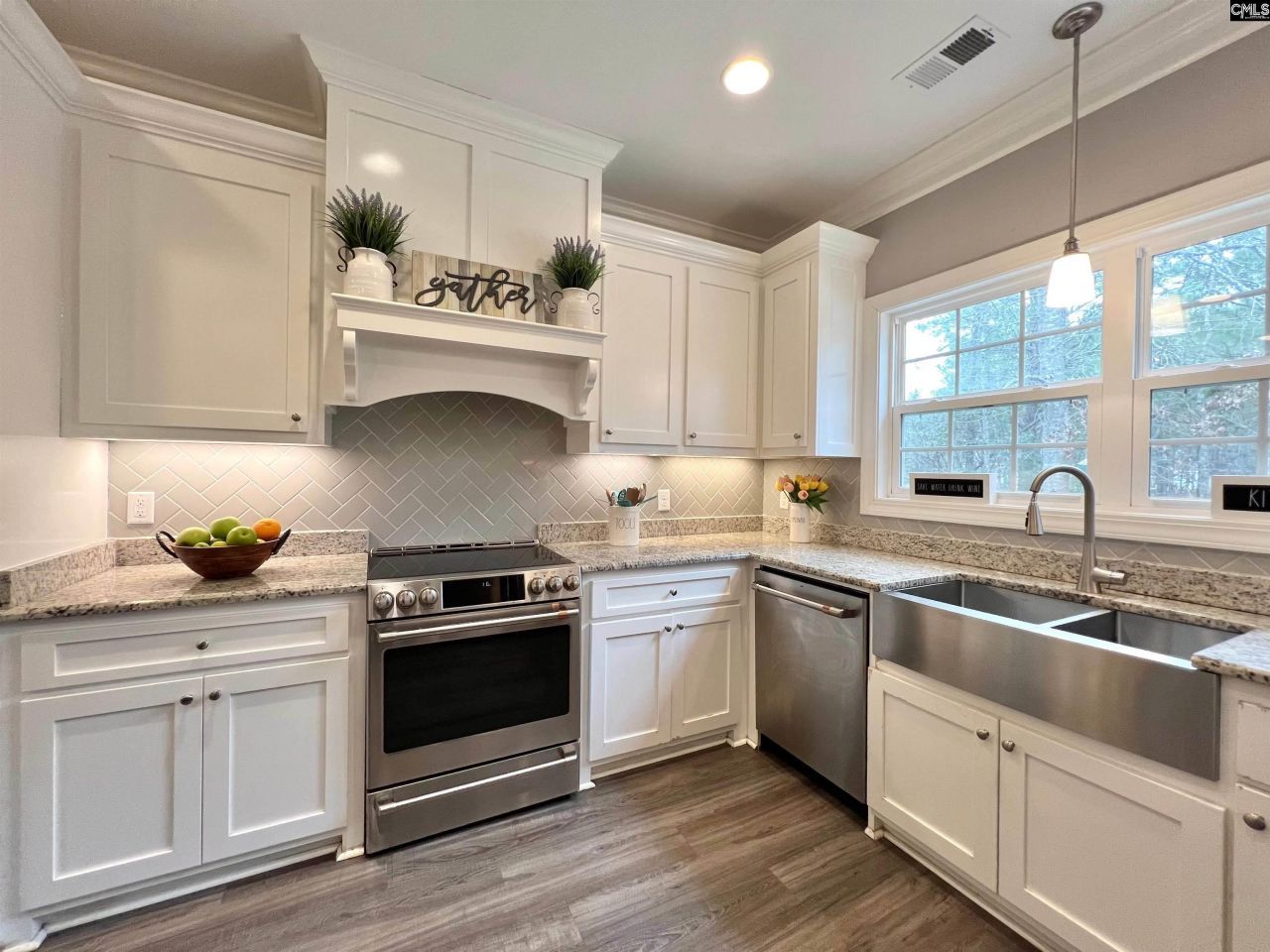 73 Middleton Drive Photo 11