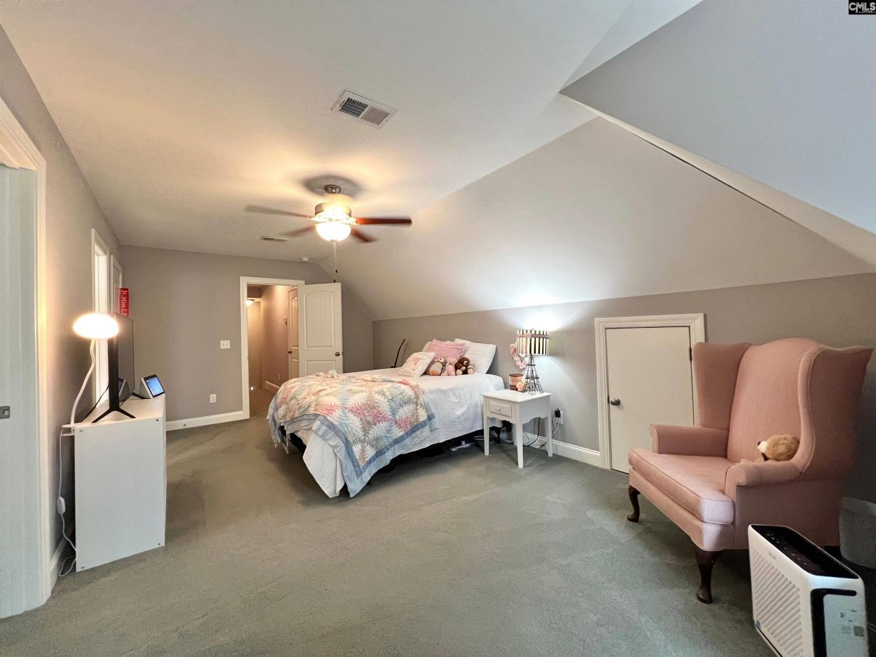 73 Middleton Drive Photo 34