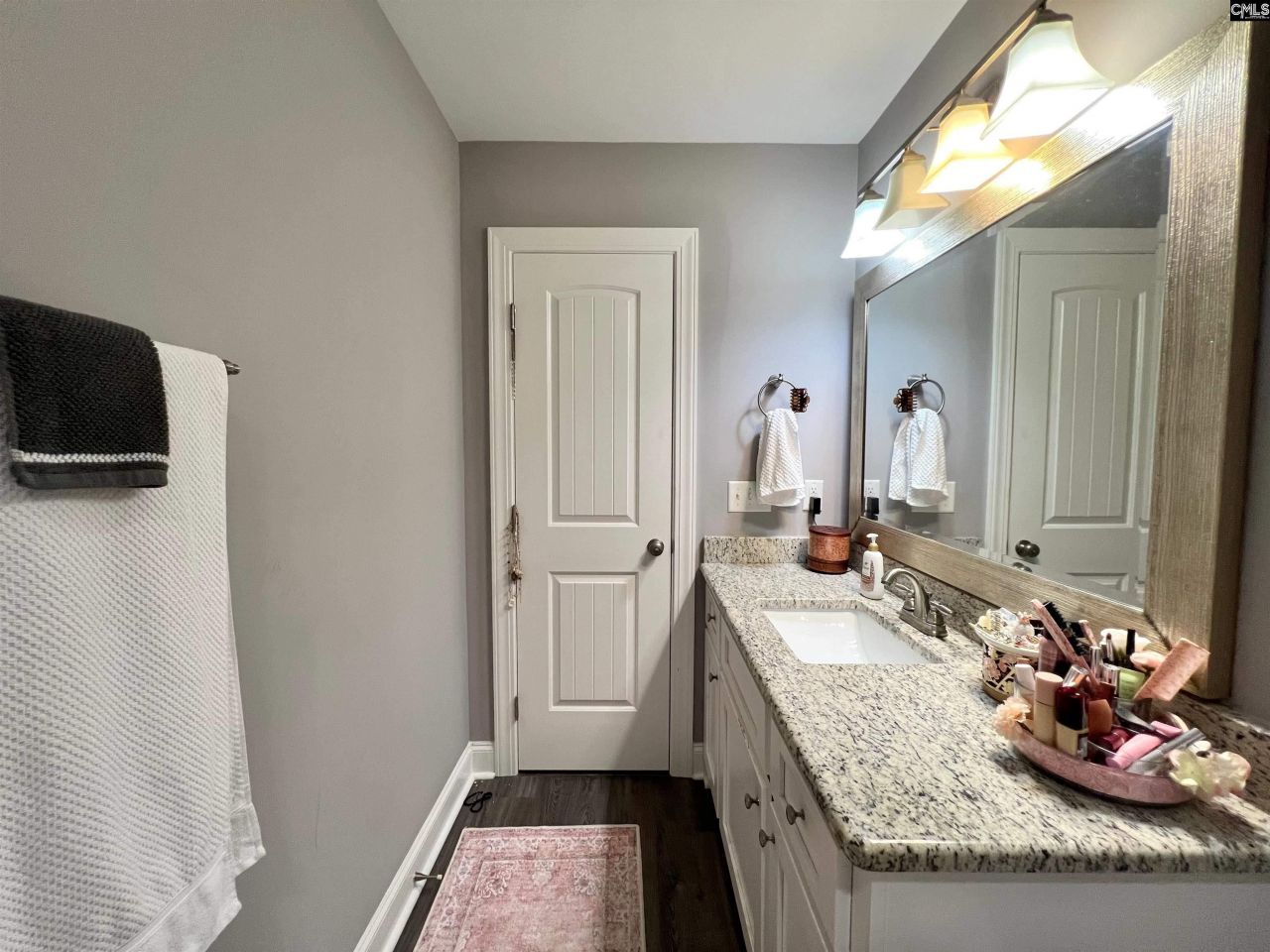 73 Middleton Drive Photo 36