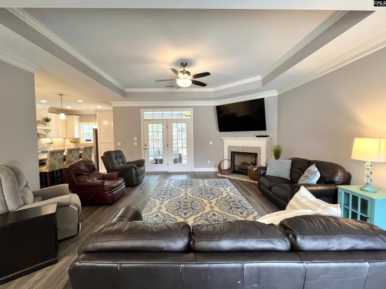 73 Middleton Drive Photo 6