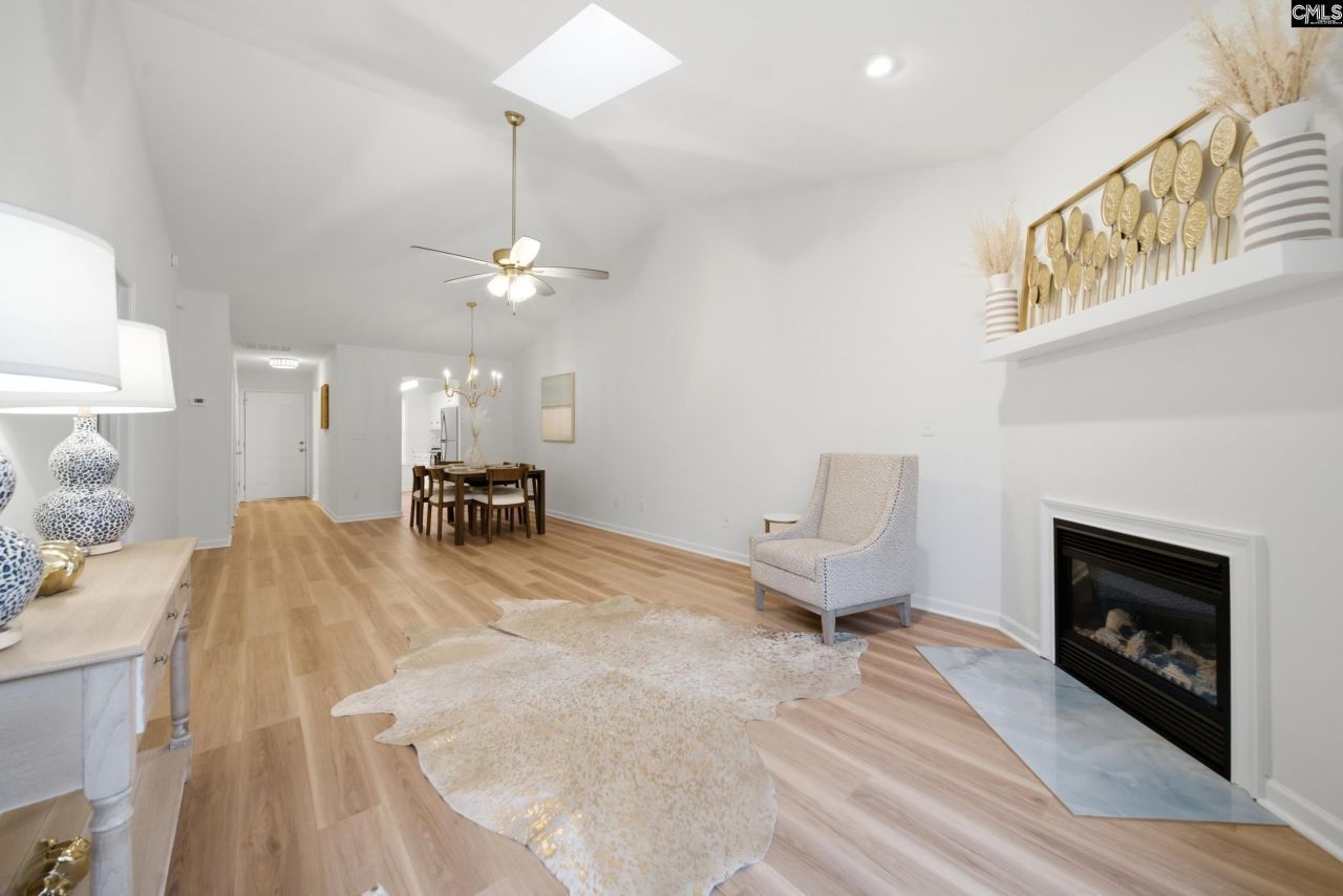 105 Waverly Drive  Photo 14