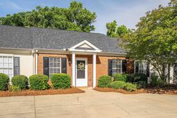 105 Waverly Drive photo 4