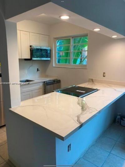 359 Meridian Ave, Unit A207, Miami Beach, FL 33139 Photo