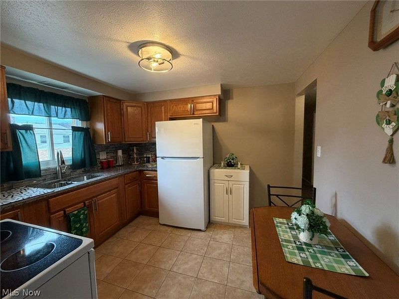 6482 State Road, Unit E16, Parma, OH 44134 Photo 2