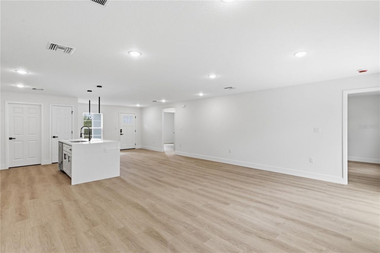 6348 Virtudes Street, Sebring, FL 33872 Photo