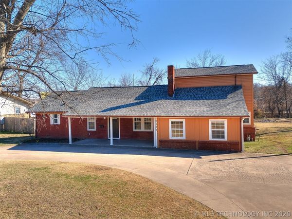 2524 W 51st Street , Tulsa, OK 74107