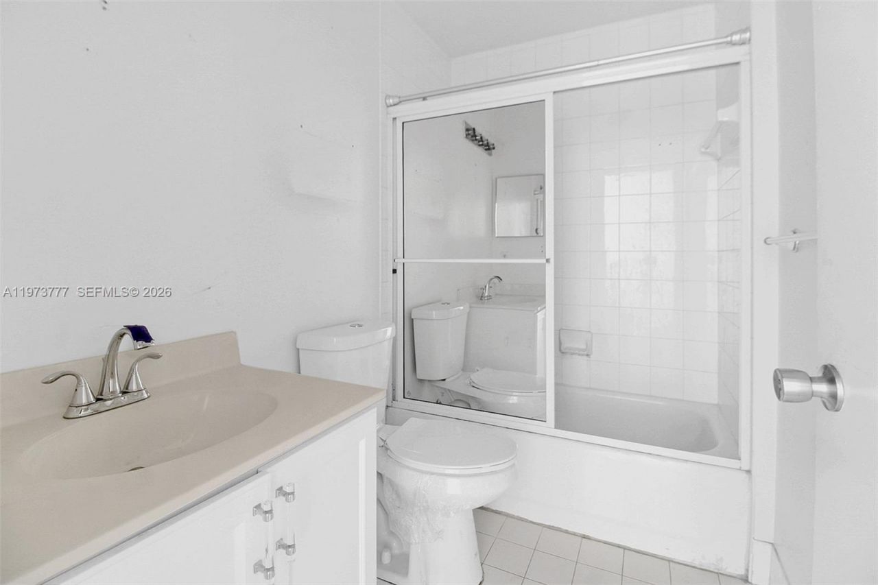 14921 SW 80th St, Unit 219, Miami, FL 33193 Photo