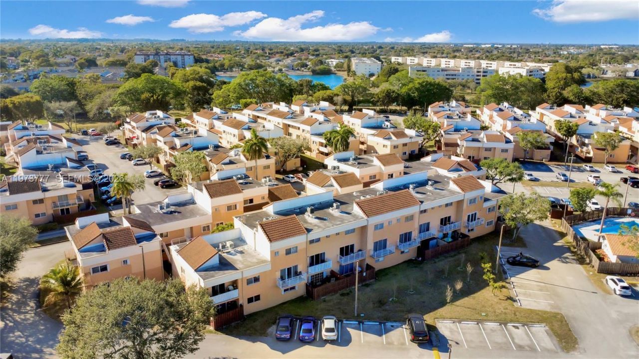 14921 SW 80th St, Unit 219, Miami, FL 33193 Photo