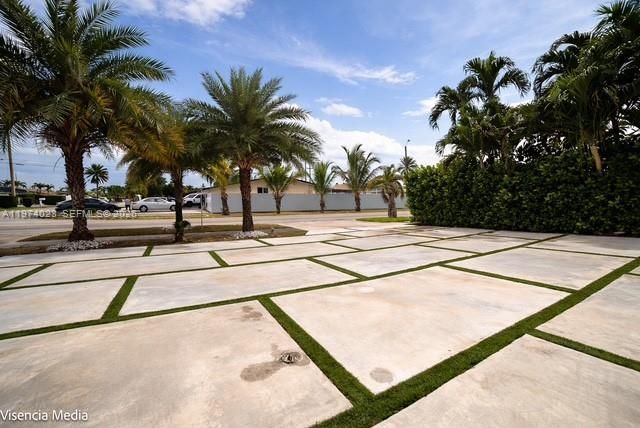 6271 NW 110th St, Hialeah, FL 33012 Photo