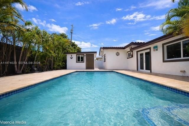 6271 NW 110th St, Hialeah, FL 33012 Photo