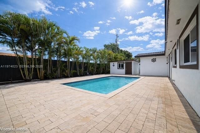 6271 NW 110th St, Hialeah, FL 33012 Photo