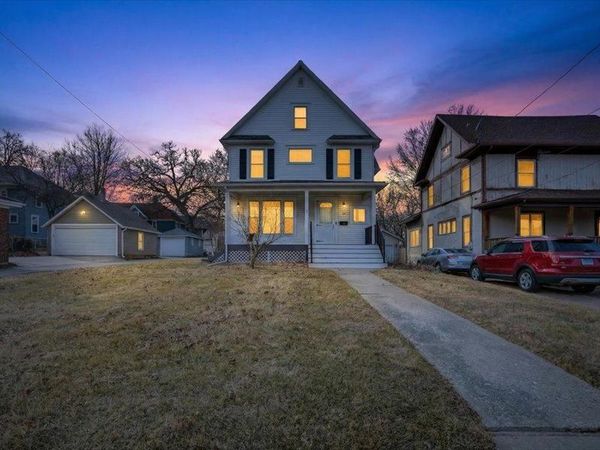 14 N Harlem Avenue , Freeport, IL 61032