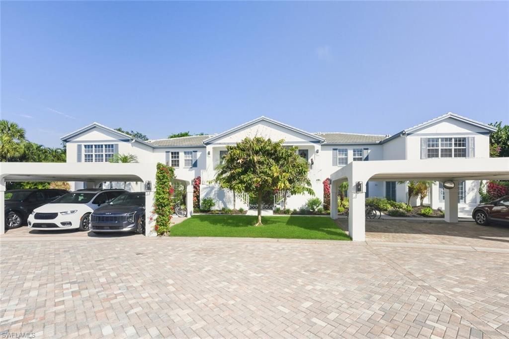 871 Tanbark Dr, Unit 102, Naples, FL 34108 Photo