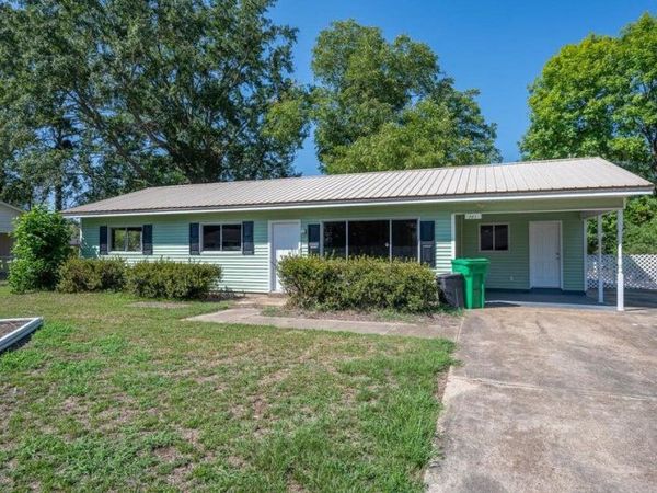 721 Cypress, Columbus, MS 39702